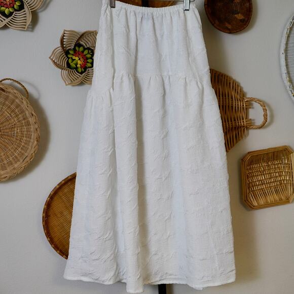 A Bronze Age Fancy Field Skirt White Womens Size Small - Picture 3 of 9